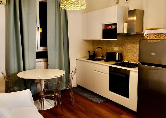 Apartment La Nuova Casa Di Zia - Near Metro A Ponte Lungo *