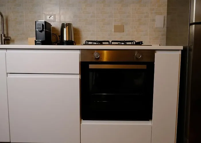 Apartment La Nuova Casa Di Zia - Near Metro A Ponte Lungo *