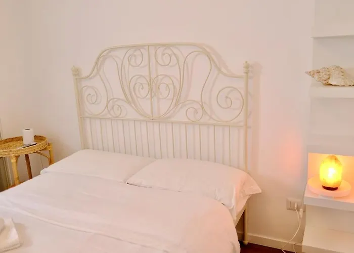 La Nuova Casa Di Zia - Near Metro A Ponte Lungo *