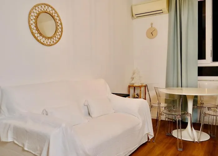 Apartment La Nuova Casa Di Zia - Near Metro A Ponte Lungo Rom