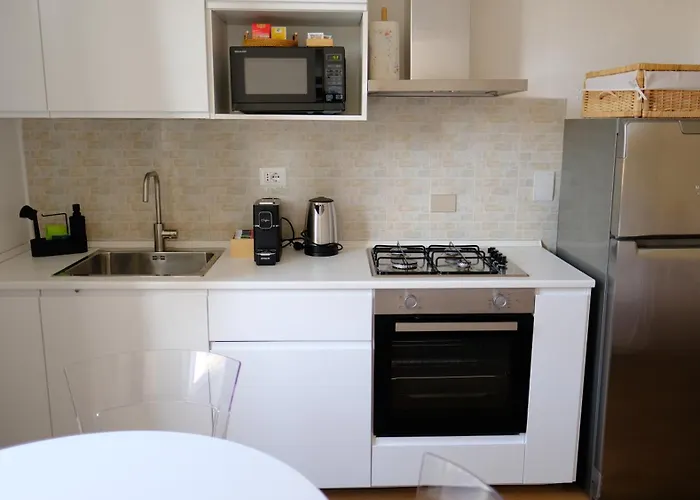 La Nuova Casa Di Zia - Near Metro A Ponte Lungo Apartment *
